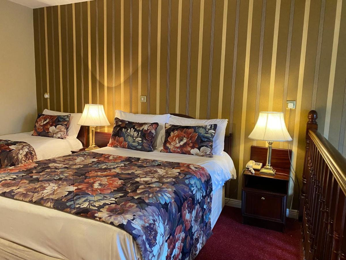 Towers Hotel Гленби Екстериор снимка