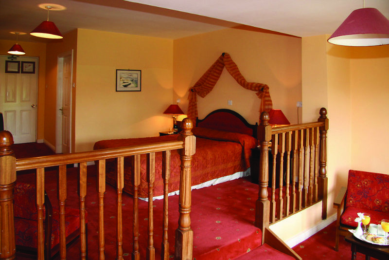 Towers Hotel Гленби Екстериор снимка