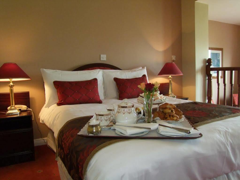 Towers Hotel Гленби Екстериор снимка